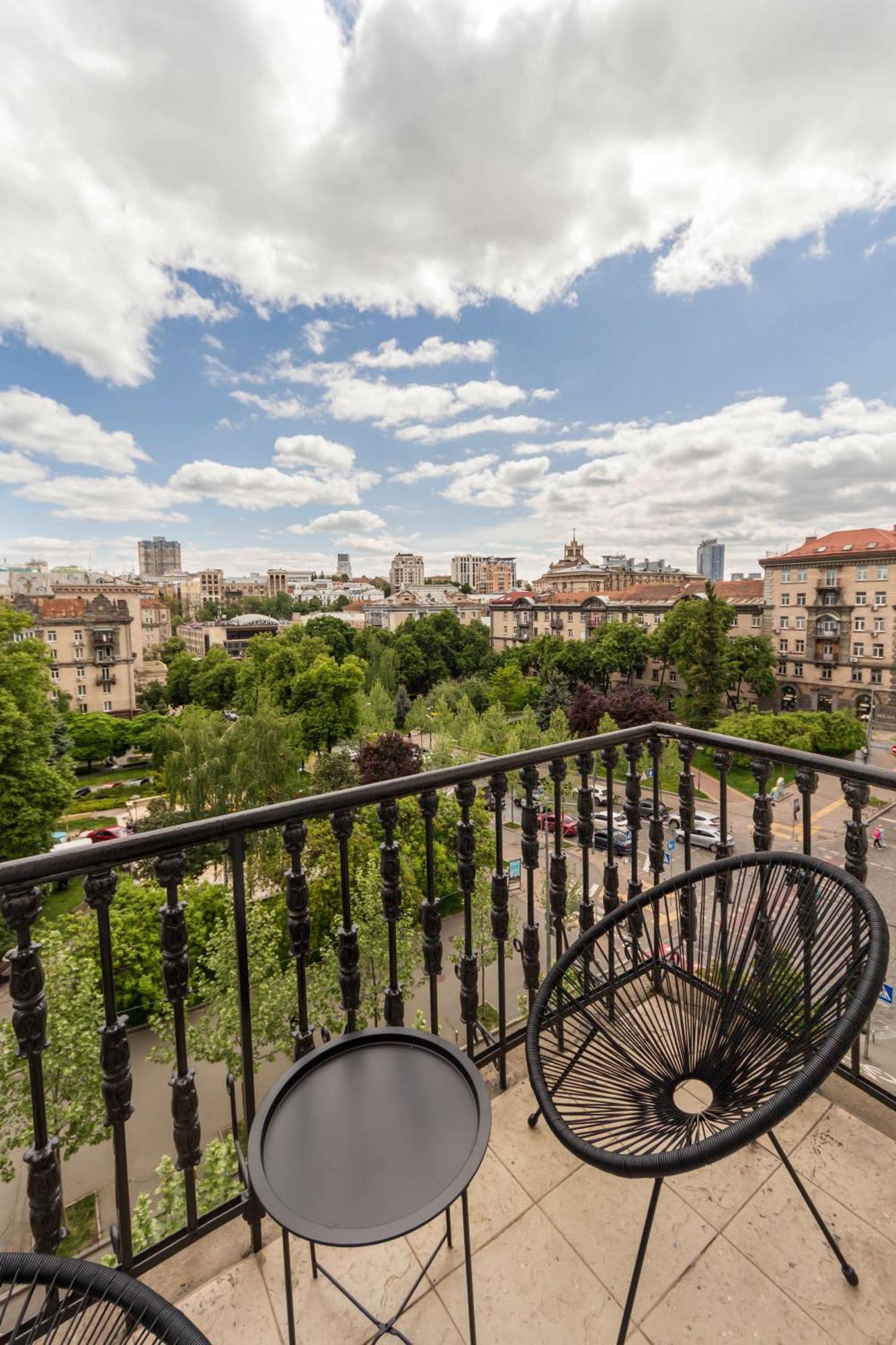קייב Dayflat Apartments Maidan Area מראה חיצוני תמונה